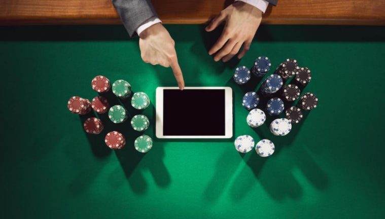 Live-Dealer vs RNG-Poker: Unterschiede und Einsatzmöglichkeiten in Österreich